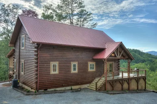 Hilltop Haven - Luxury Cabin w/ Mountain Views - Near NOC, Polar Express, Hiking