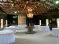 Wild Vines Log Cabin .5miles from Ky Lake, Hot Tub, Pool Table, 1500sqft Venue! - 2-Star