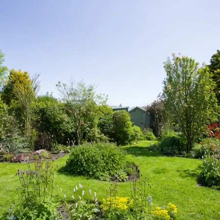 Cosy cottage with delightful private garden and summerhouse.