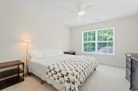 Spacious 4Br Coastal Retreat in Bay Creek – Beach & Golf - 4성급