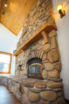 Charming 3-bedroom house in beautiful Pagosa Springs across from the Lake - ブティック