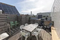 Apartment with breakfast, beach and center within walking distance. - 4성급