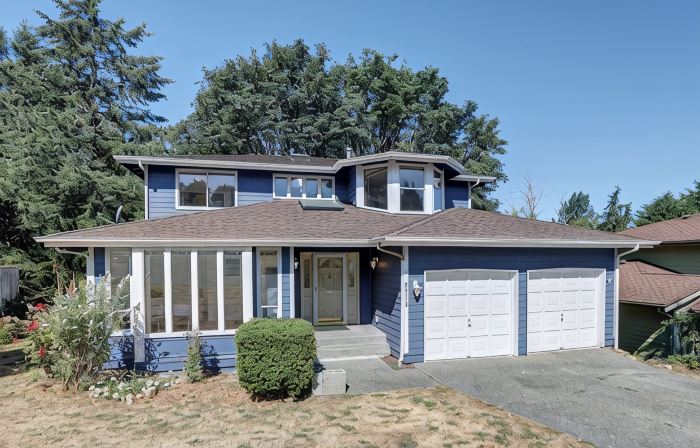Entire cozy 5bd home in Des Moines WA near the Redondo beach and Saltwater park!