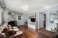 Home Sweet Home in Danbury - Boutique