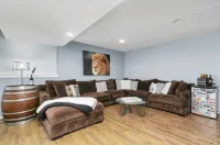 Wine Trail Full Suite with Private Entrance, Patio and Views! - 2-Star