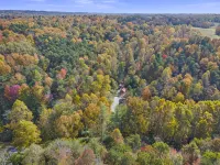 Cozy Hocking Hills Cabin on 20 private acres! Only 7 miles from State Park!