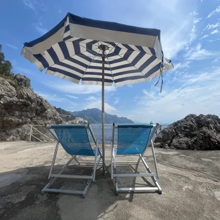 Exclusive abode overlooking the sea just minutes from the center of Amalfi.