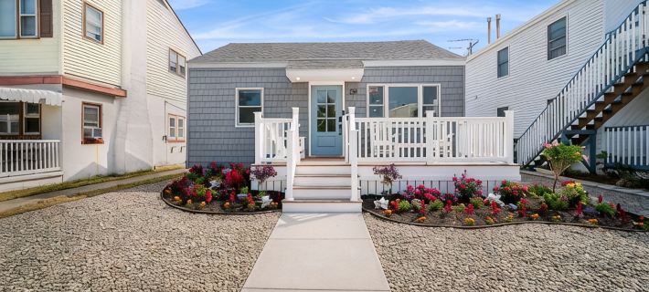 Beach Bungalow -- 1.5 Blocks to Beach! Hoteles en Brigantine