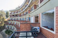 Hotel Sarathi - Mountain view