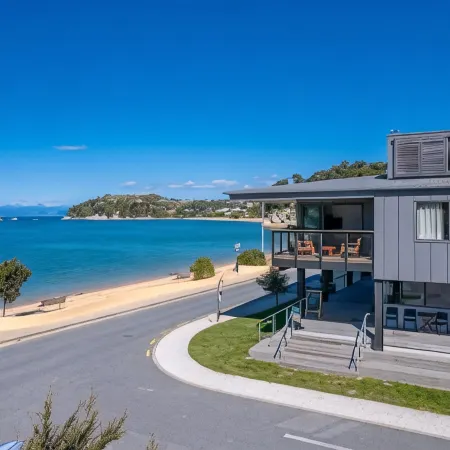 Kaiteriteri Recreation Reserve Cabins
