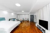 Mingyueju Boutique Audio-Visual Apartment (Shenyang North Railway Station Huafu) - พร้อมระเบียง