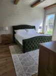 Hillside Hideaway - 5-Star