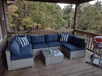 Remote cabin with gorgeous view and sunsets, pets free, fast Wi-Fi!