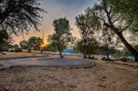 Visit Yosemite Stay at Valley Oak Vacations.Free EV Charging Station.