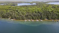Unwind on the Whitefish Chain of lakes! Beautiful Big Trout Lake Home!