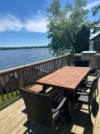 Oscoda Lake House : waterfront, 4 beds