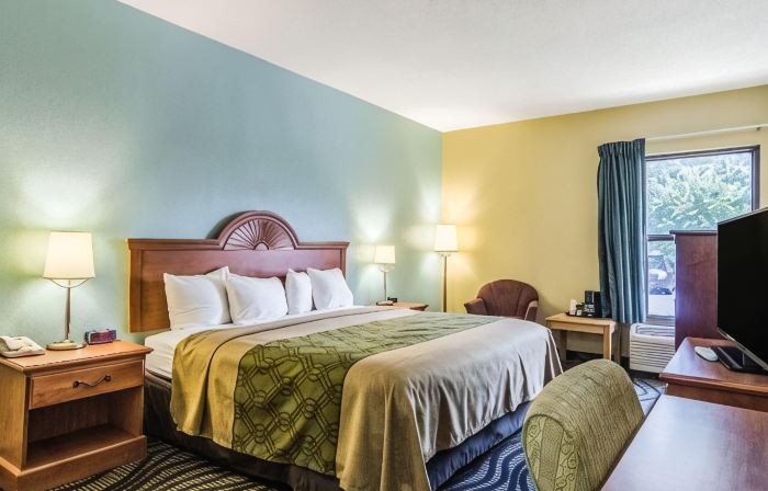 Econo Lodge Darien