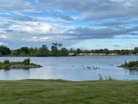Idyllic 2 bedroom Apartment/Flat on Lake Ontario - 3-Star