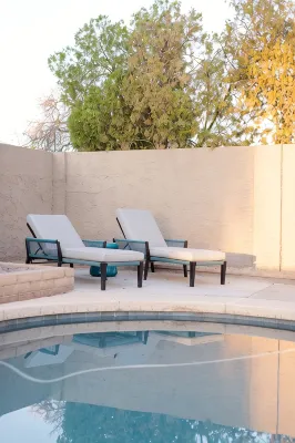 Next Getaway Home-3 Rooms, 4 Bed, 2 Bath, Backyard with Pool - مسبح خاص