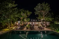 Oceanfront 4 Bedroom Bungalow with Private Pool, Large Beach Area and Staff - สระว่ายน้ำส่วนตัว