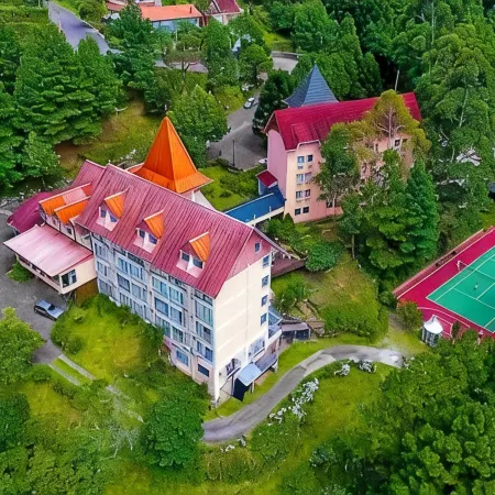 Sky Valle Hotel