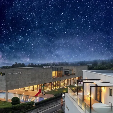 Velum Resort Отели рядом с достопримечательностью «Храм Хелимса»