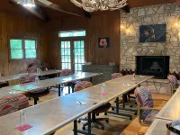 Inn on the River Hotels in Somervell County