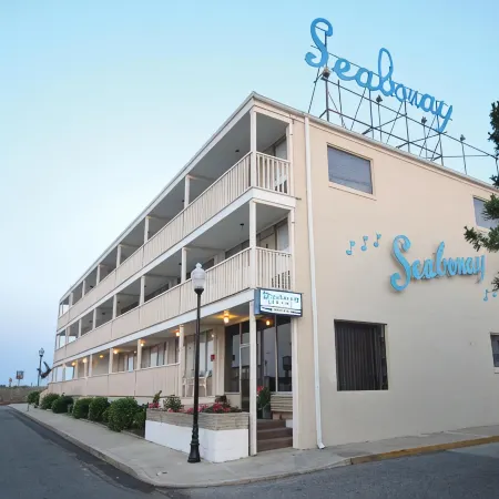 Seabonay Oceanfront Motel