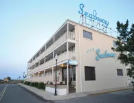 Seabonay Oceanfront Motel