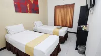 Tirta Kencana Hotel & Garden Resto - 2-Star