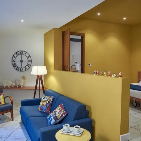 Leopoldo Residence Отели рядом с достопримечательностью «Музей Стибберт»