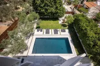 Infinity White Complex by GK Hospitality Group - con vista mare