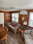 Cottage in the heart of Beach haven! - Wifi