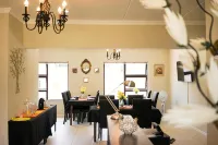 Azinnia Rivonia Guest House - Pensionat