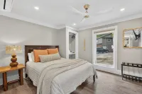 11 Br Luxury Home on Main Street in Downtown Blowing Rock + Hot Tub! - Boutique