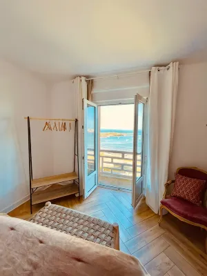 Family home - Breathtaking sea view - 5 bedrooms (8 / 10 people) - Villas