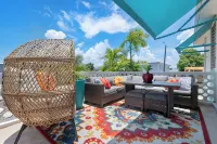 The Jewel of Levittown: Charming 2-bedroom apartment with WiFi, AC in Toa Baja