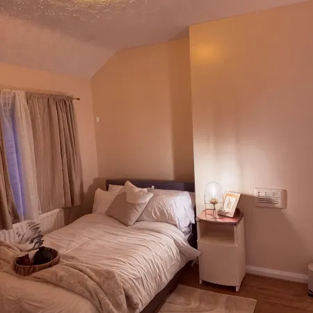 Charming Holiday House in Dudley Comfort and Convenience Await