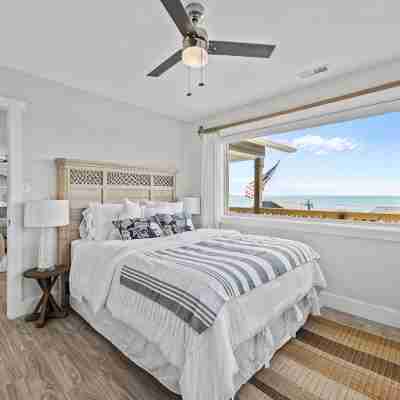 Private Coastal Haven - 2nd Row, Spectacular views Rooms