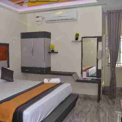 Hotel Panchavarnaa Rooms