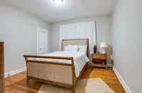 GUEST FAVORITE 3-bed stone cottage home in Murfreesboro close to Nashville - Bungalows