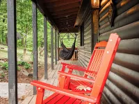 Soak in the Hot Tub @ County Top Cabin. Near I-77 and the Blue Ridge Parkway - 4-Star