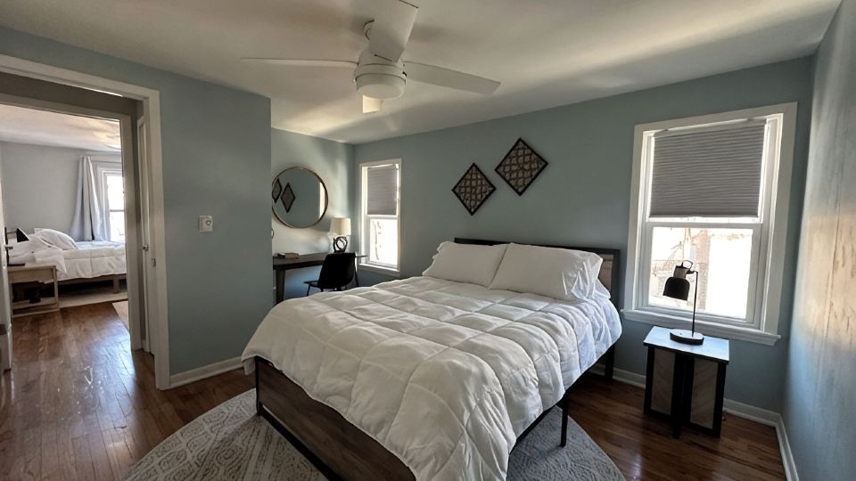 Cozy apartment right in Downtown Downers Grove