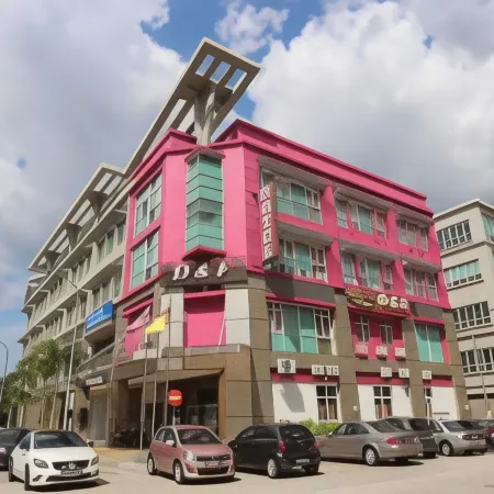 D&F Boutique Hotel Senawang Отели рядом с достопримечательностью «Ремесленный комплекс Серембана»