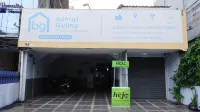 Bantal Guling Trans - Parkplatz