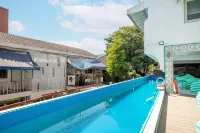 Monday Capsule Hostel and Thai Traditional Bath Bangkok - جديد