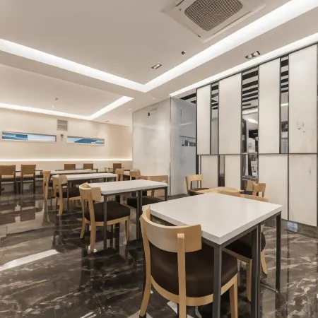 Hotel Oscar Отели рядом с достопримечательностью «Рынок «Сомун»»
