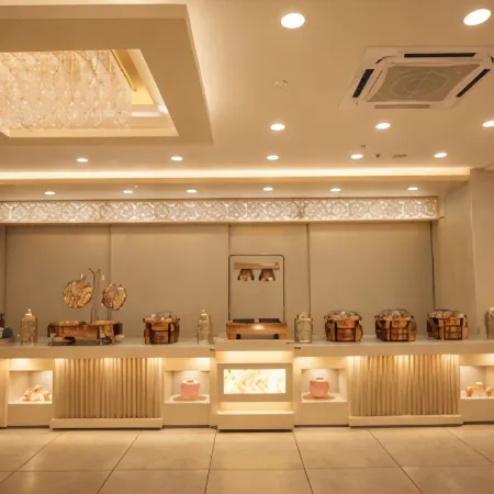 Hotel Ratana International