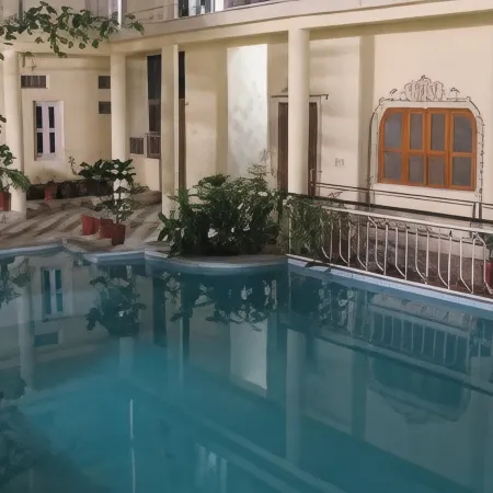 Hotel Oasis