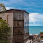 Rich Hotel